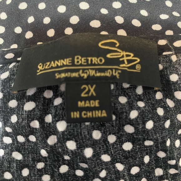 Suzanne Betro Black Top with White Dots - Picture 8 of 8
